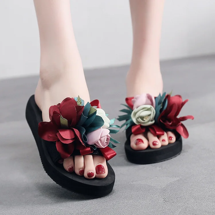 Flat on sale flower sandals