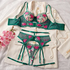 European & American High-Quality Romantic Lingerie Set: Lace-Trimmed Embroidered Front-Closure Push-Up Bra Set for Women