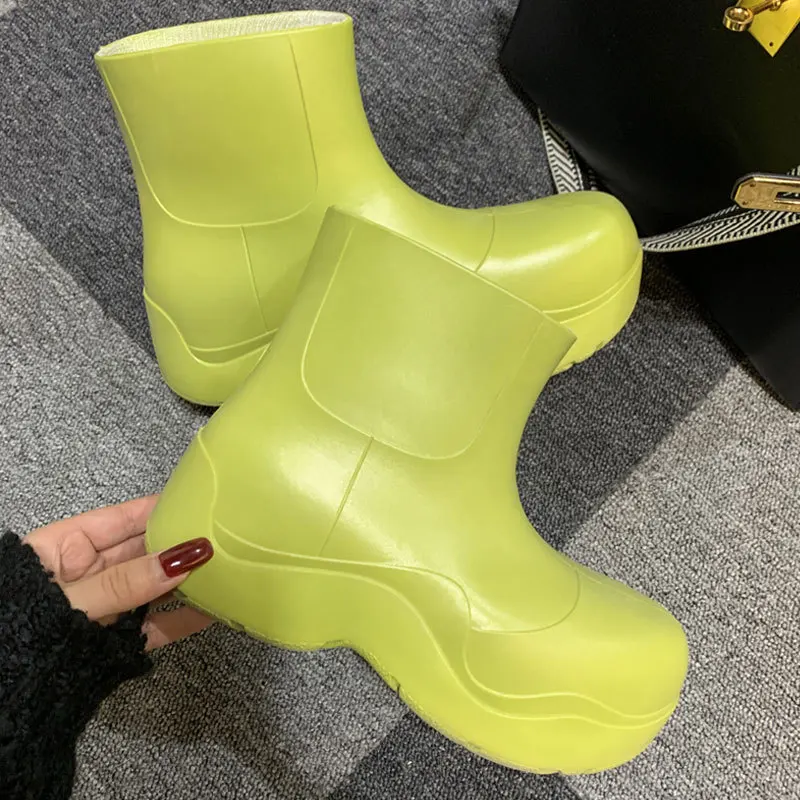 thick soled wellies