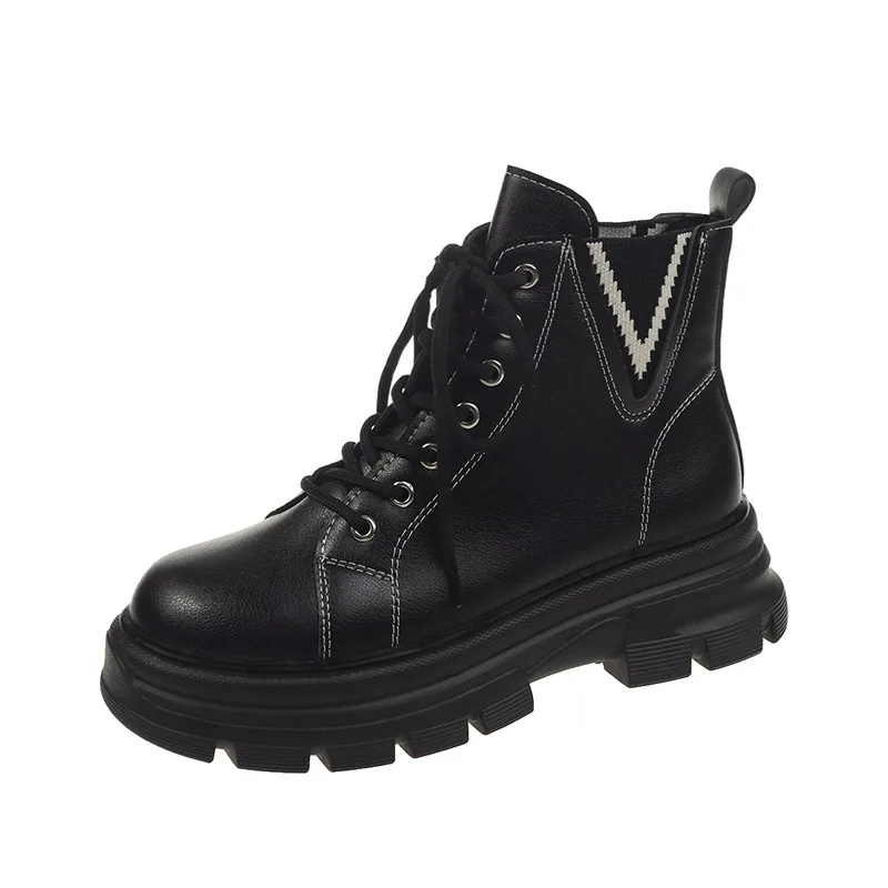 Shein clona los zapatos favoritos de Rihanna y los convierte en low cost