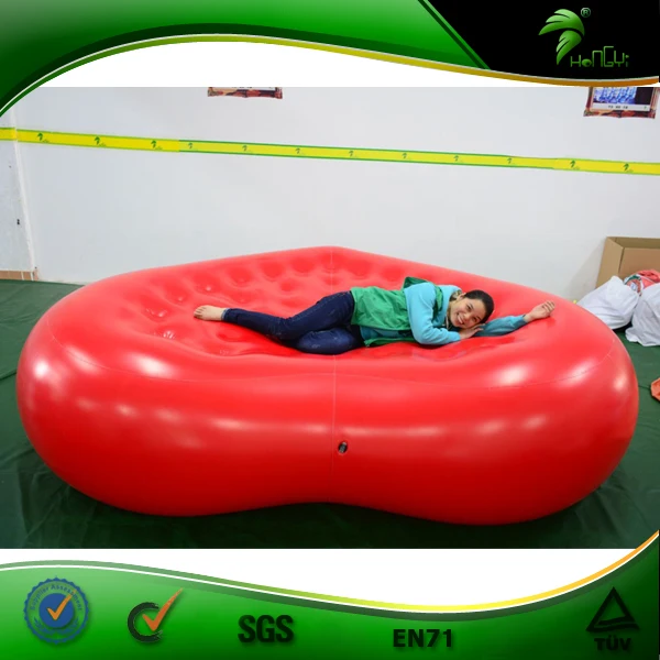 Hongyi Very Soft Inflatable Red Heart Shape Mattress Inflatable Big Bed
