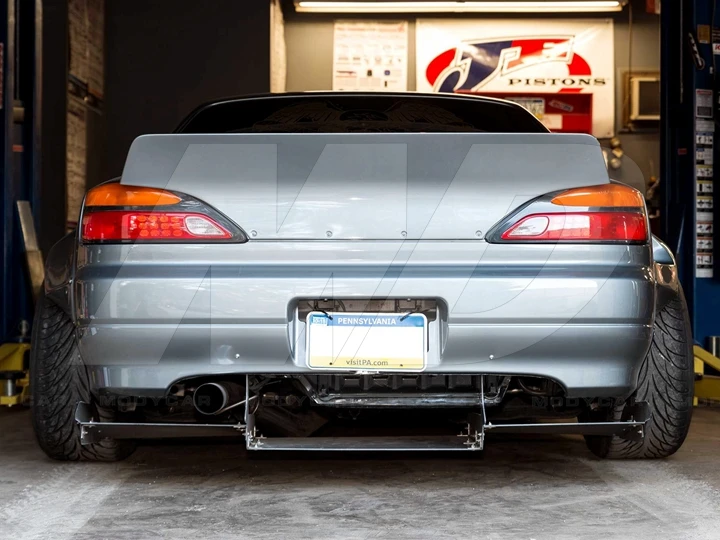 1999-2002日産シルビアS15用ロケットバニースタイルのガラス繊維