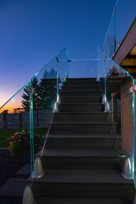 Popular Spigots Frameless Glass Balustrade with Led Light for Balcony Terrace Foshan Factory 12mm Clear Tempered Glass Railings supplier