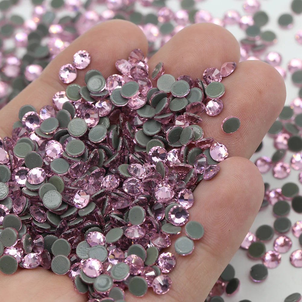 Beadsland Flat Back Crystal Rhinestones Round Gems, Light Pink (1.9-2.0mm)  SS6/1440pcs