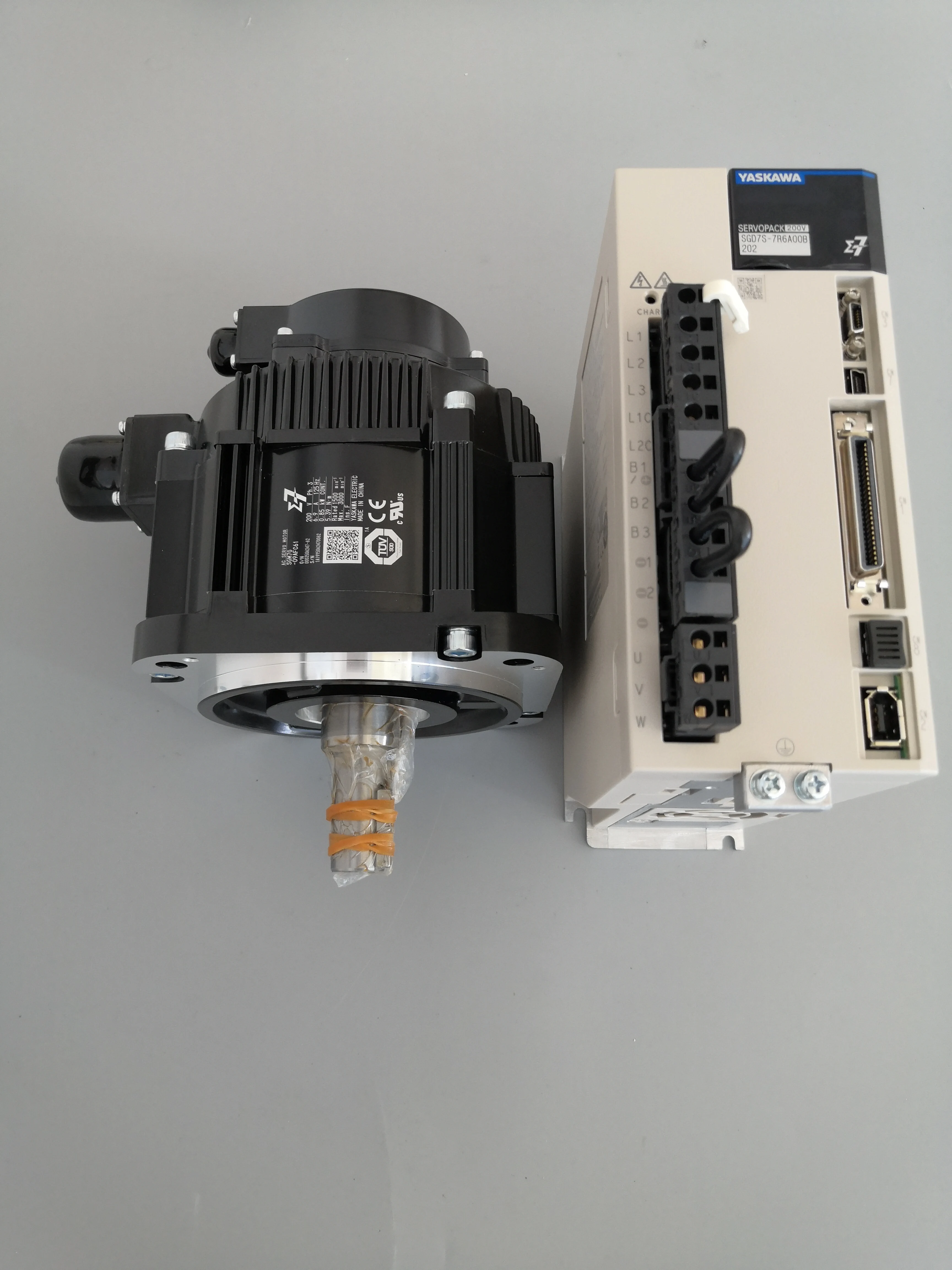 Yaskawa servo driver SGD75-7R6A00B202 850W servo driver Yaskawa Brand new  and original in stock