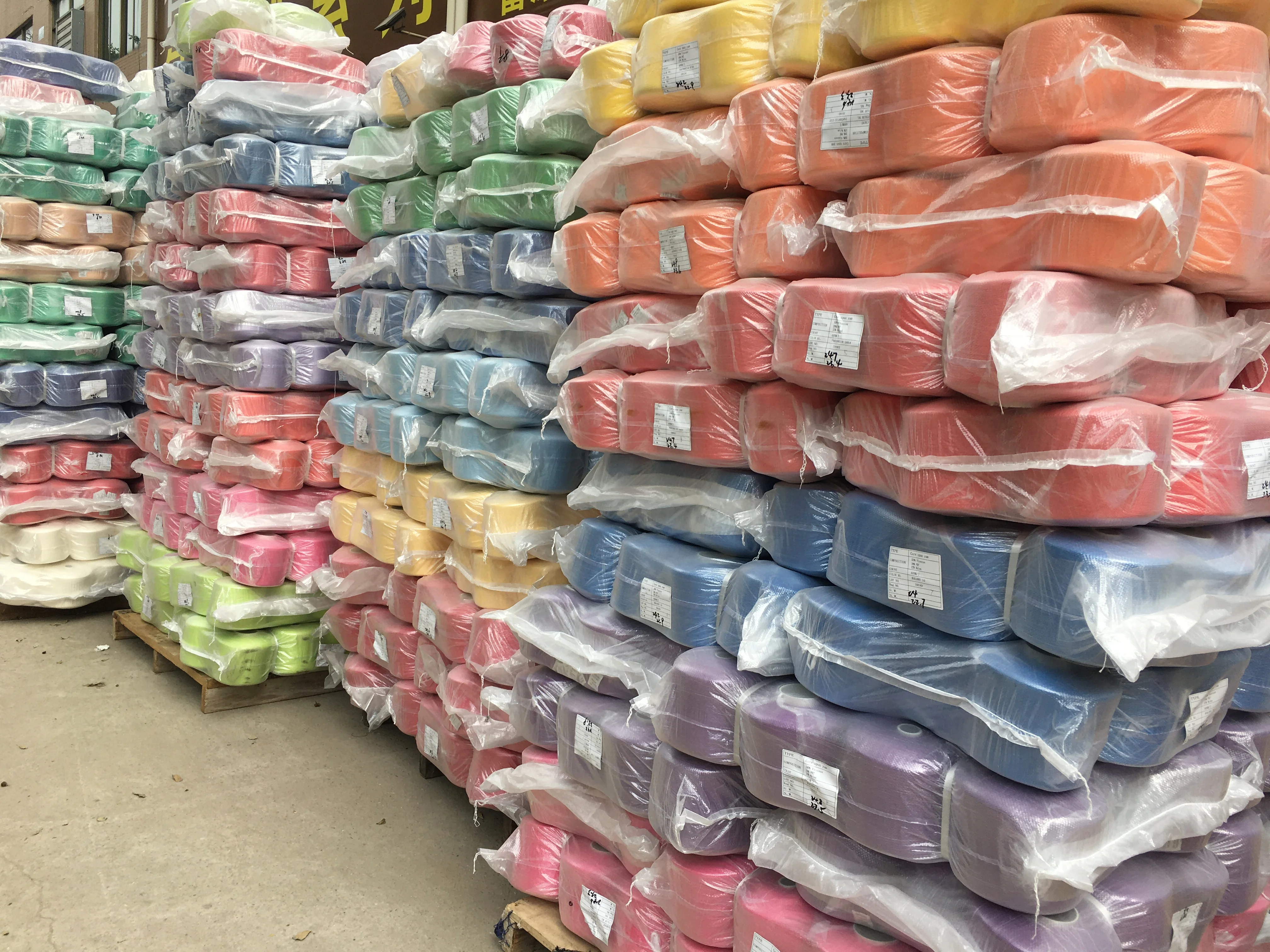 Factory Supply Custom Dyed Raw White Core-Spun Yarns 28% PPT 15% Viscose 57% Polyester Core Spun Yarn