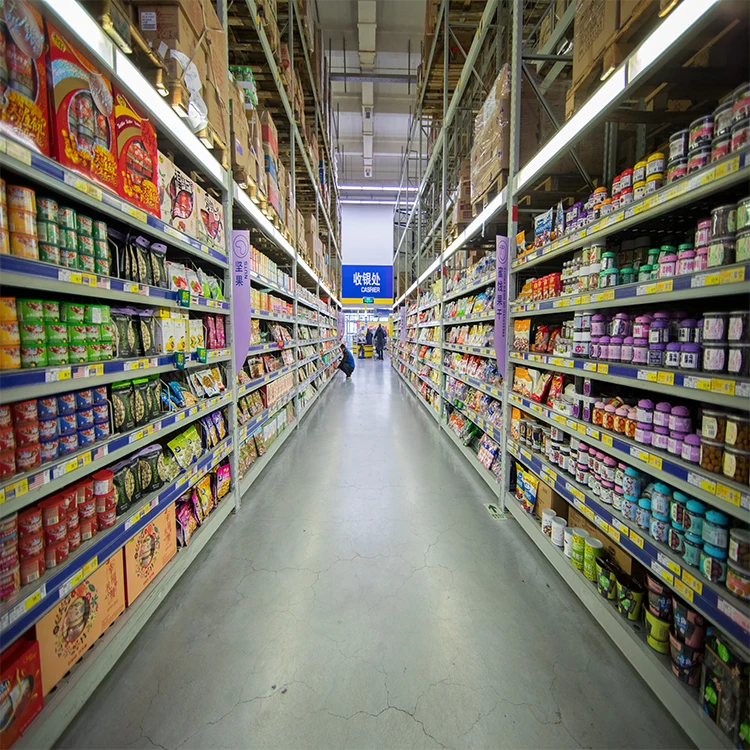 Supermarket Tesco Grossery Gang Blick Auf Den Gang Eines Tesco