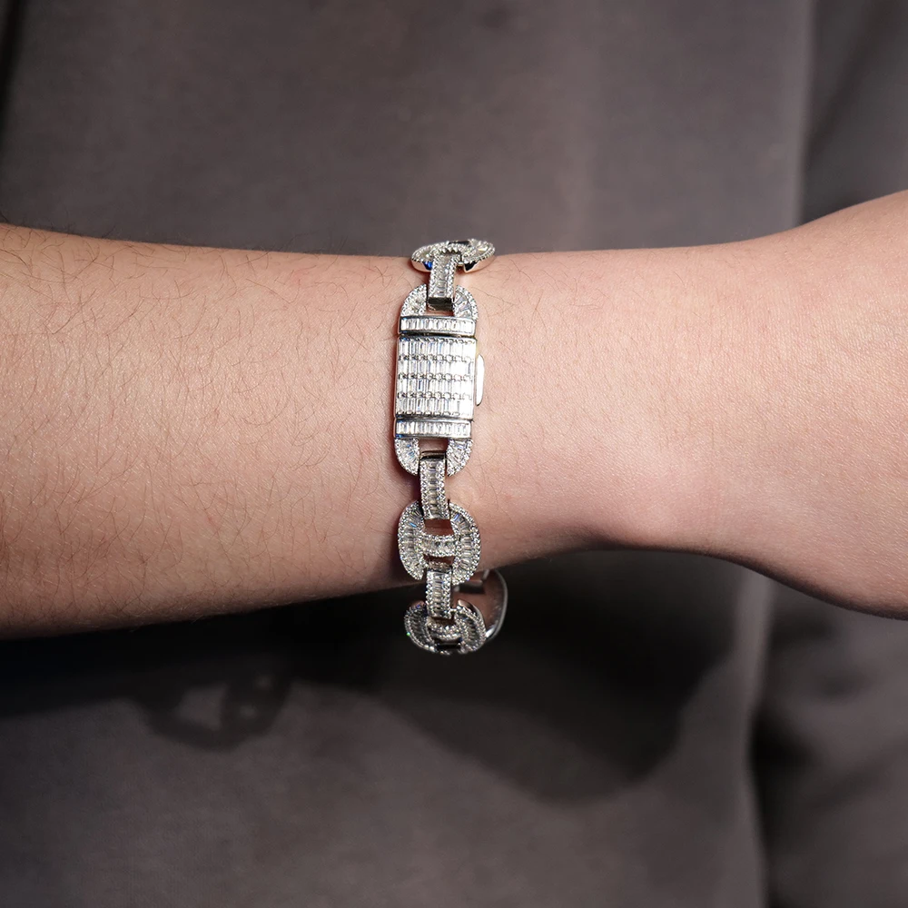 Hip-hop Noble High-quality Zircon Necklace and Bracelet Inlaid by Hand with a High Degree of Difficulty Sold at a Cheap Price