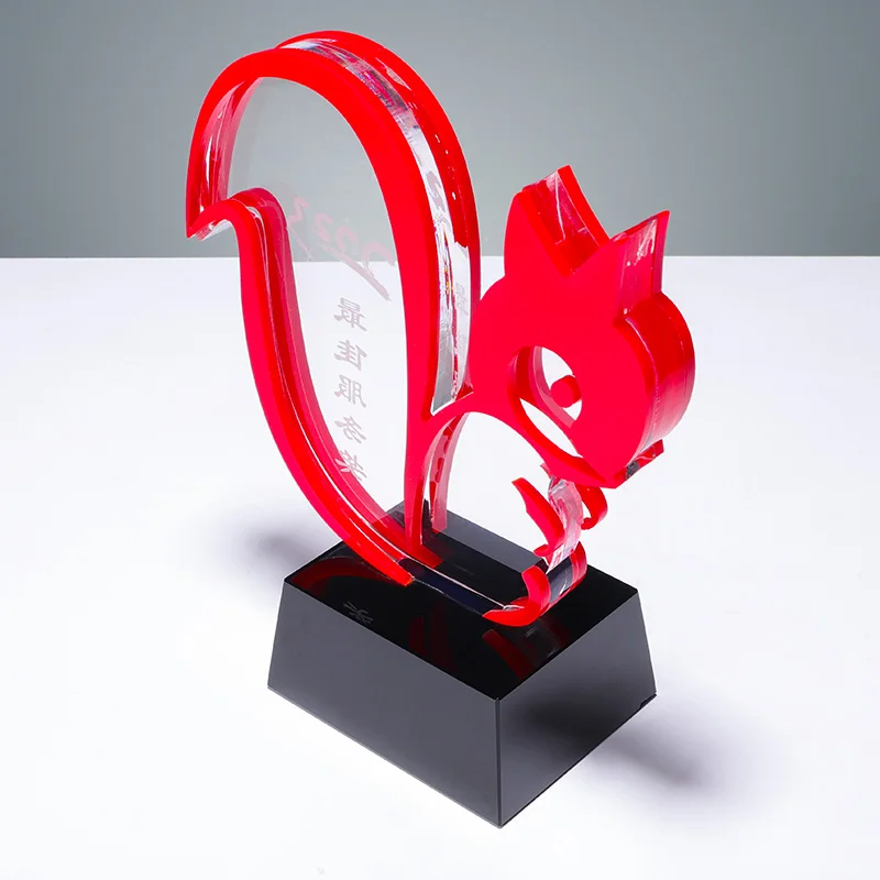 High quality wholesale customized creative design acrylic trophies awards plaques factory