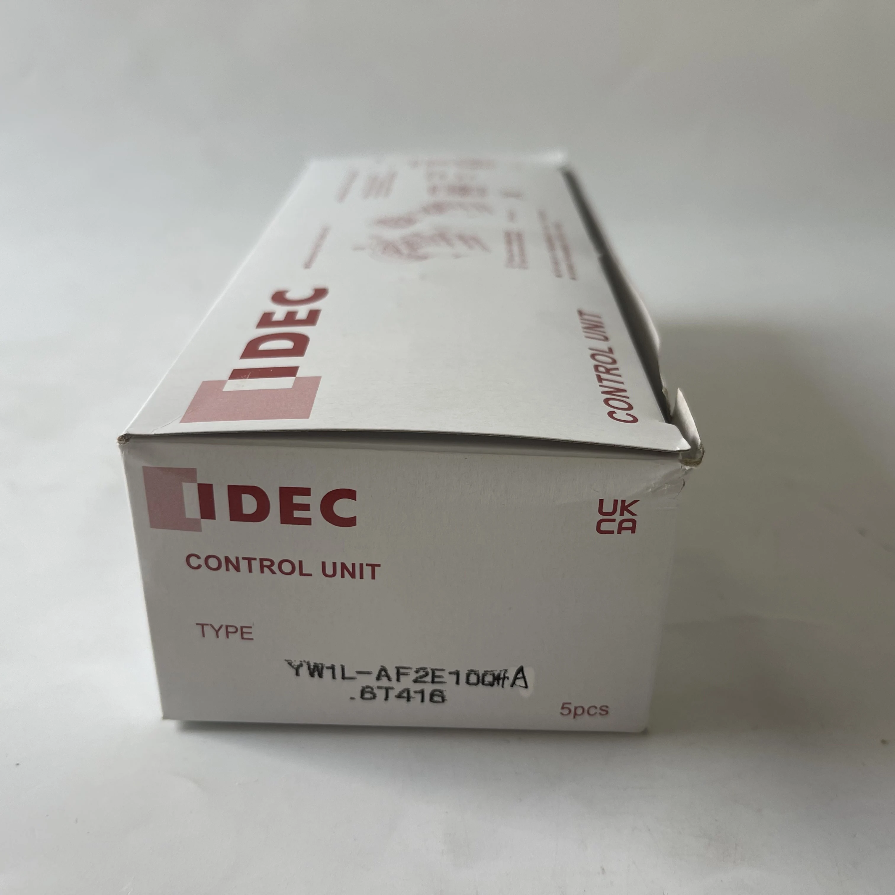 IDEC Circuit Breaker Control Unit YW1L-AF2E10Q4A