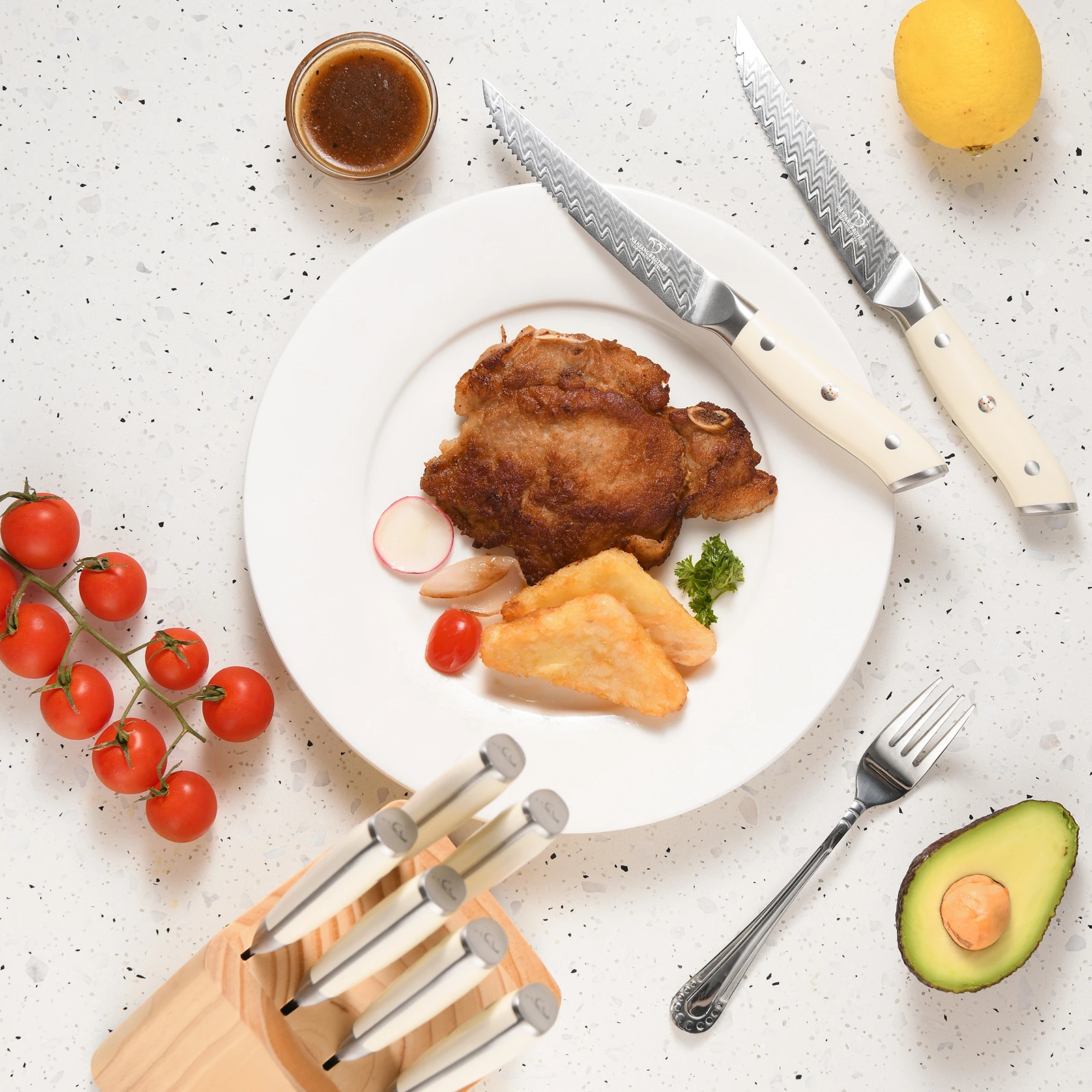 Set di coltelli da bistecca di lusso da 9 pezzi in acciaio Damasco con ceppo in legno_voghion.com