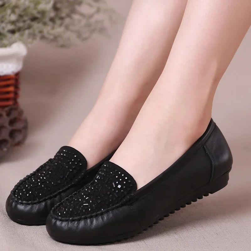 2020 яркая женская повседневная обувь со стразами; Женские лоферы из натуральной кожи на плоской подошве; Женская обувь в наличии; Большие размеры
