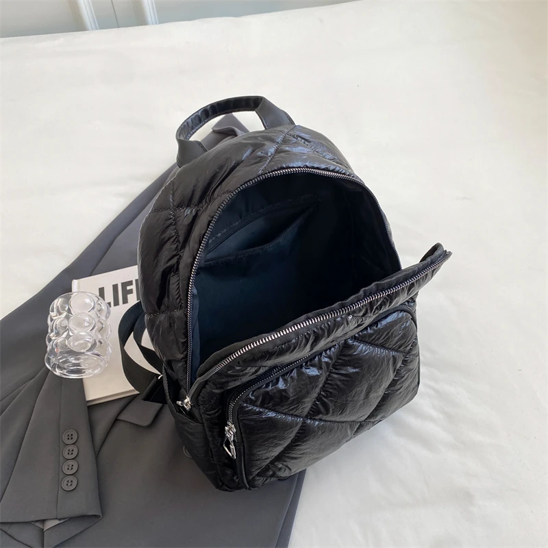 Fashion Metallic Quilted Backpacks for Woman Lightweight  display picture 1