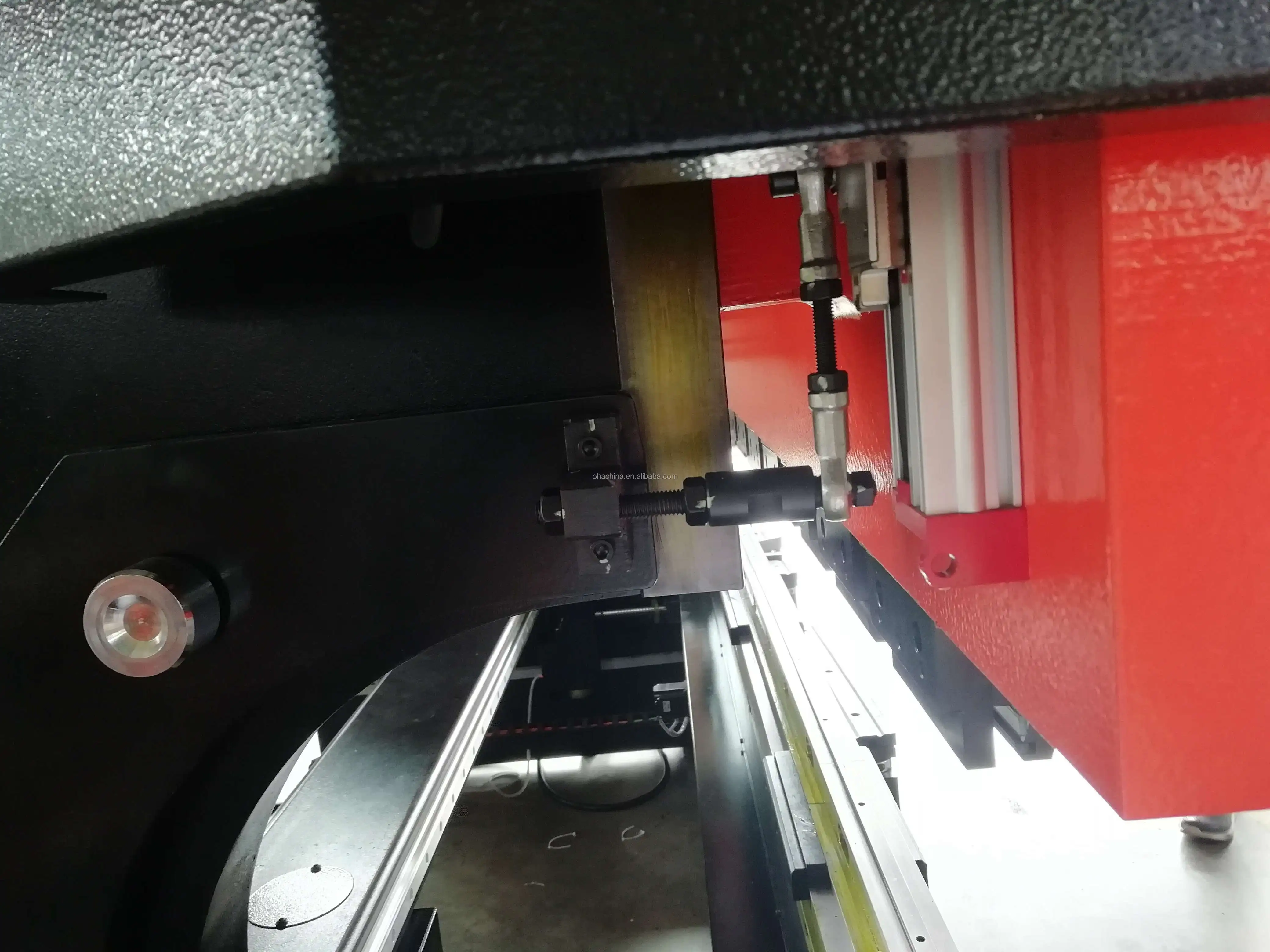 Пресс-тормоз листового металла CNC Amada