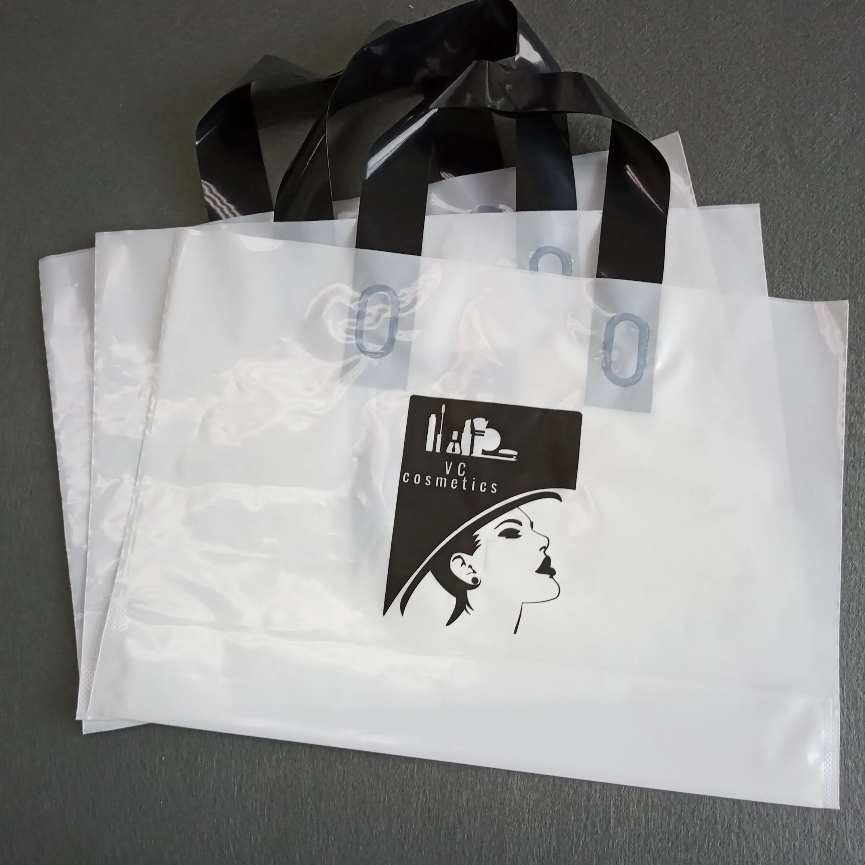 Custom Plastic Shopping Handle Bags With Own Logo And Text Printing