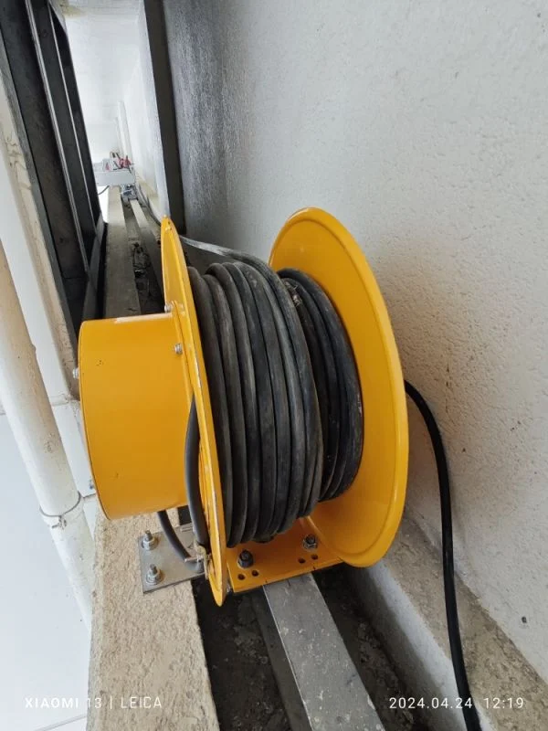 Small Size Compact Structure 400V Automatic Cable Reel Drum
