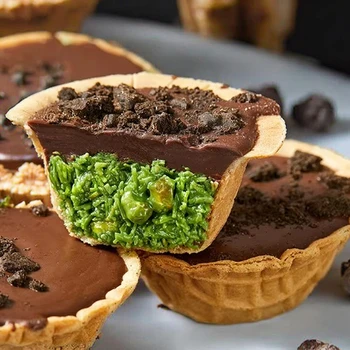Dubai Cream Pistachio Chocolate Cone Solid Coffee Flavored Sweet Crispy Cream with Jam Bulk Packaging