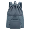 Sac de sport en maille bleu poussiéreux