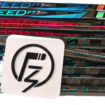 Chinese Manufacturer's 100% Carbon Fiber Ice Hockey Sticks for Teenagers and Adults Versatile Product for Ice & Field Hockey