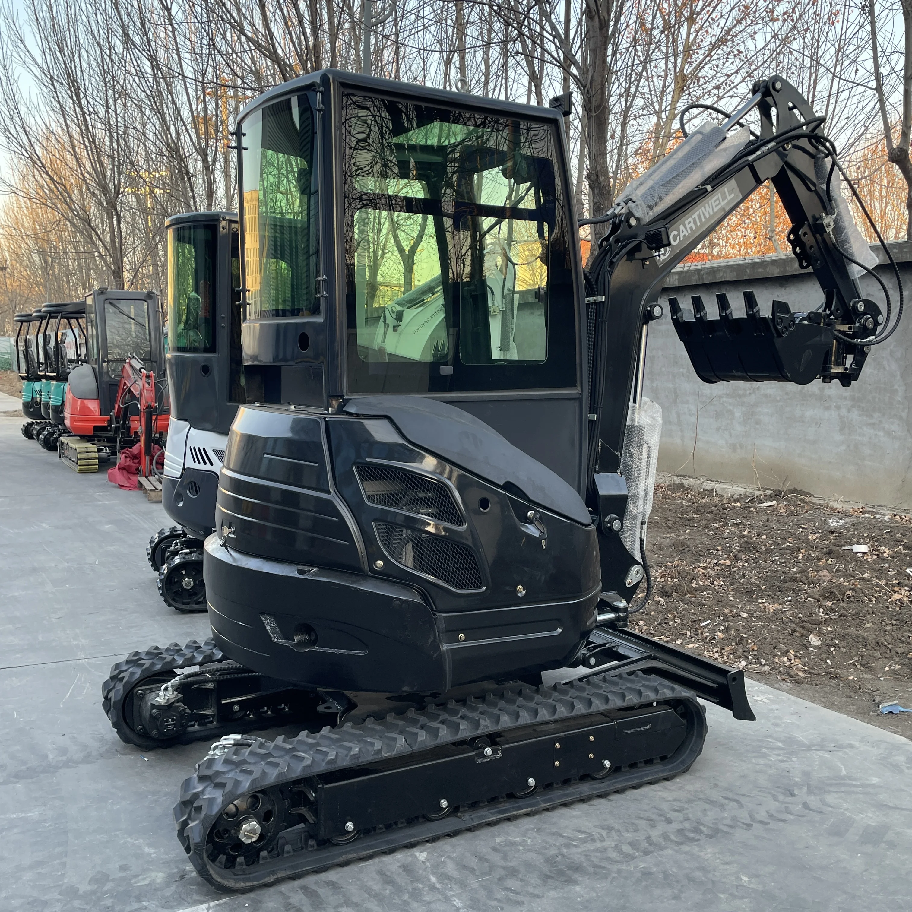 FREE SHIPPING!CARTIWELL Mini Excavator 2000KG Hydraulic Mini Pelle Farm Used Excavator Cabin EPA EURO 5 Kubota Engine Hot Sale