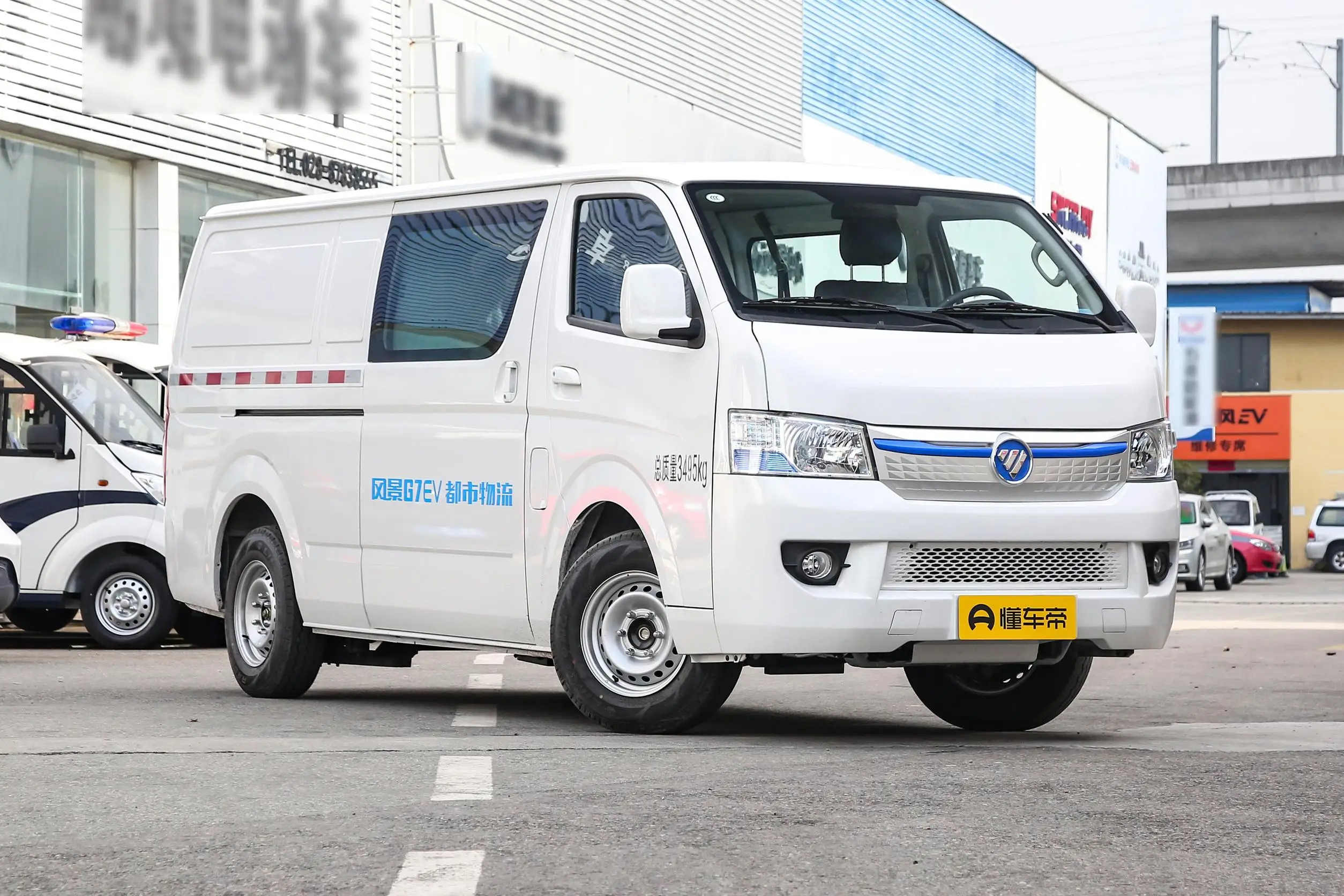 Top Sale Foton 3 Seater Electric Mini Van Bus 4x2 Lhd Mini Cargo Van