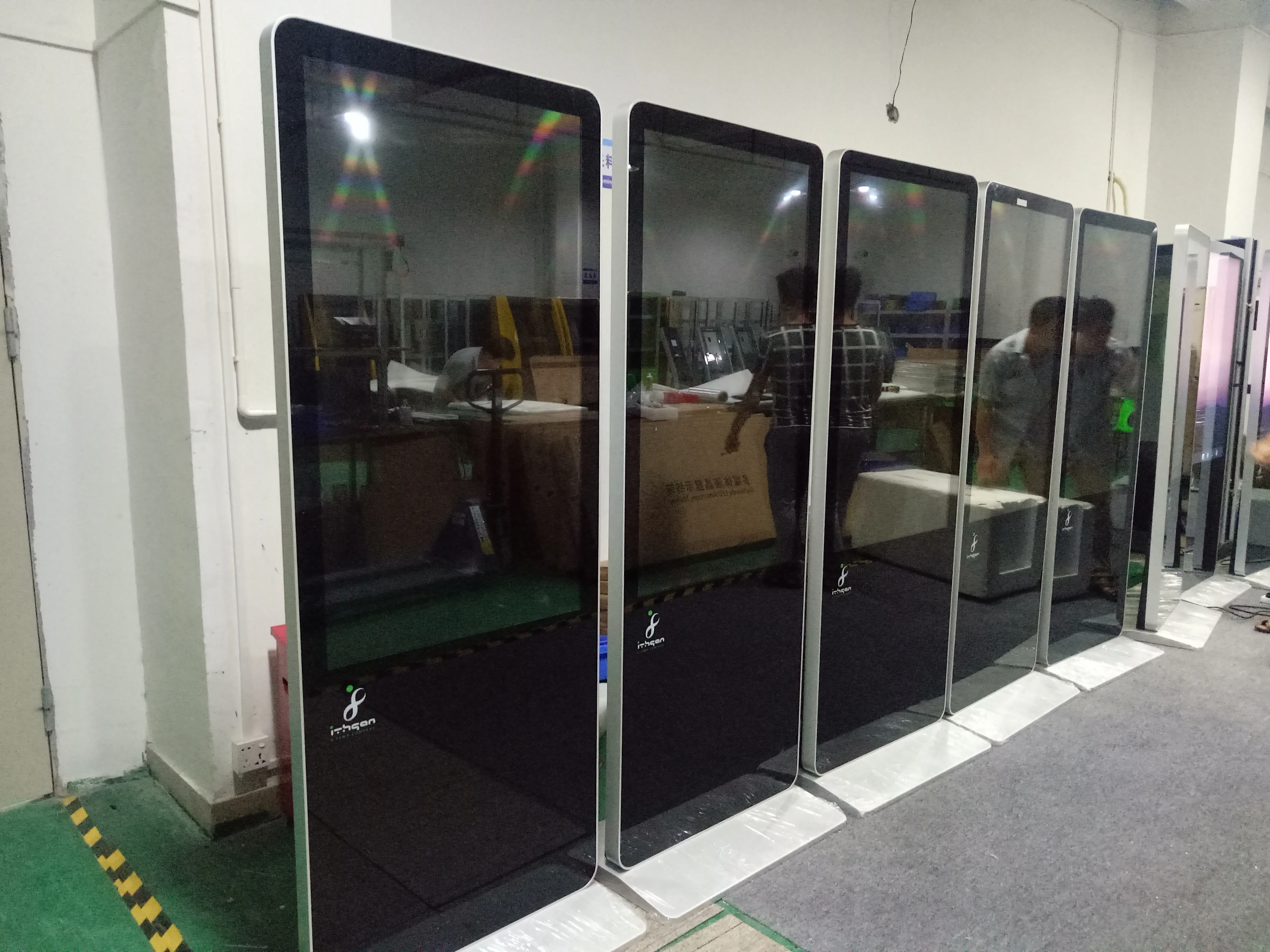 
65 дюймов напольный стенд digital signage, тотем, рекламное табло с ЖК-экранов 