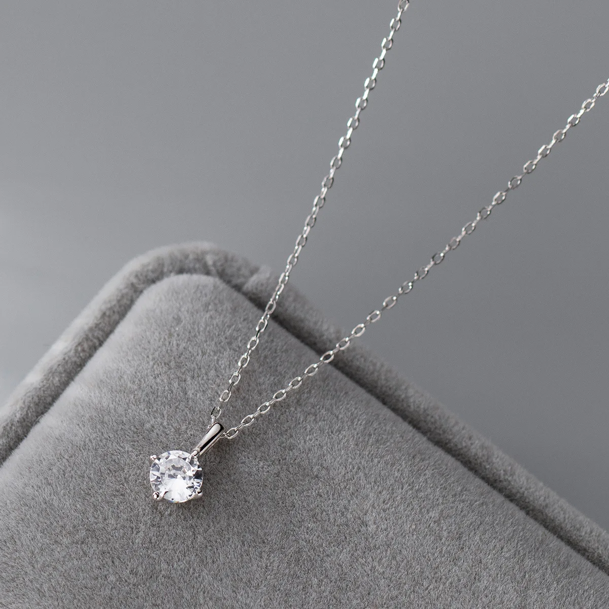 1CT 925 Sterling Silver Cubic Zirconia Necklace - \