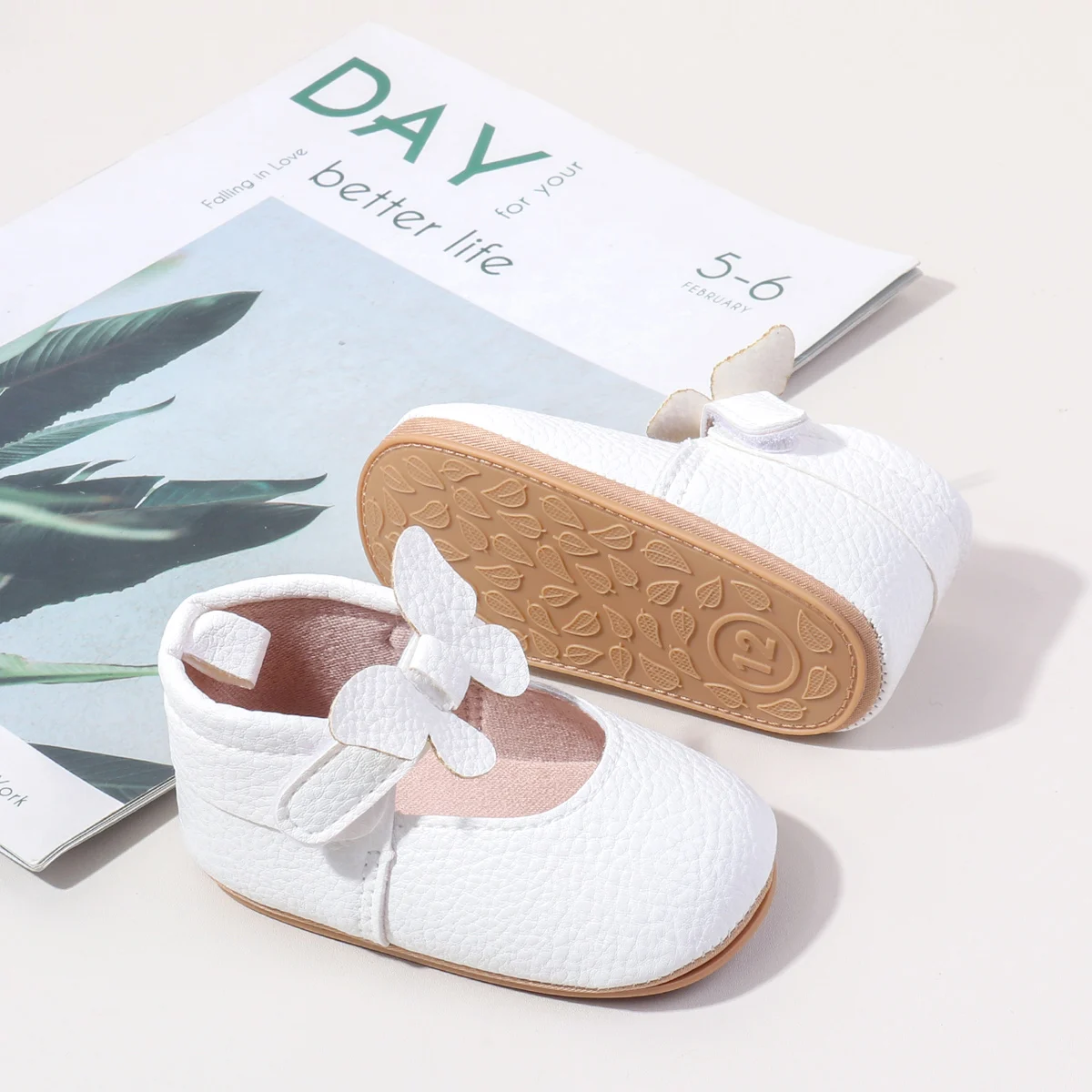 2025 Spring Autumn Summer Infant Newborn Girl Shoes Breathable Cotton Soft TPR Soles Bowknot Princess Baby Shoes supplier