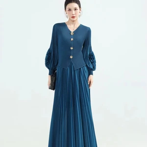 Solid-color Elegant Casual Pleated Dress with Petal Sleeves-Custom ODM Wholesale of Large-sized Dresses