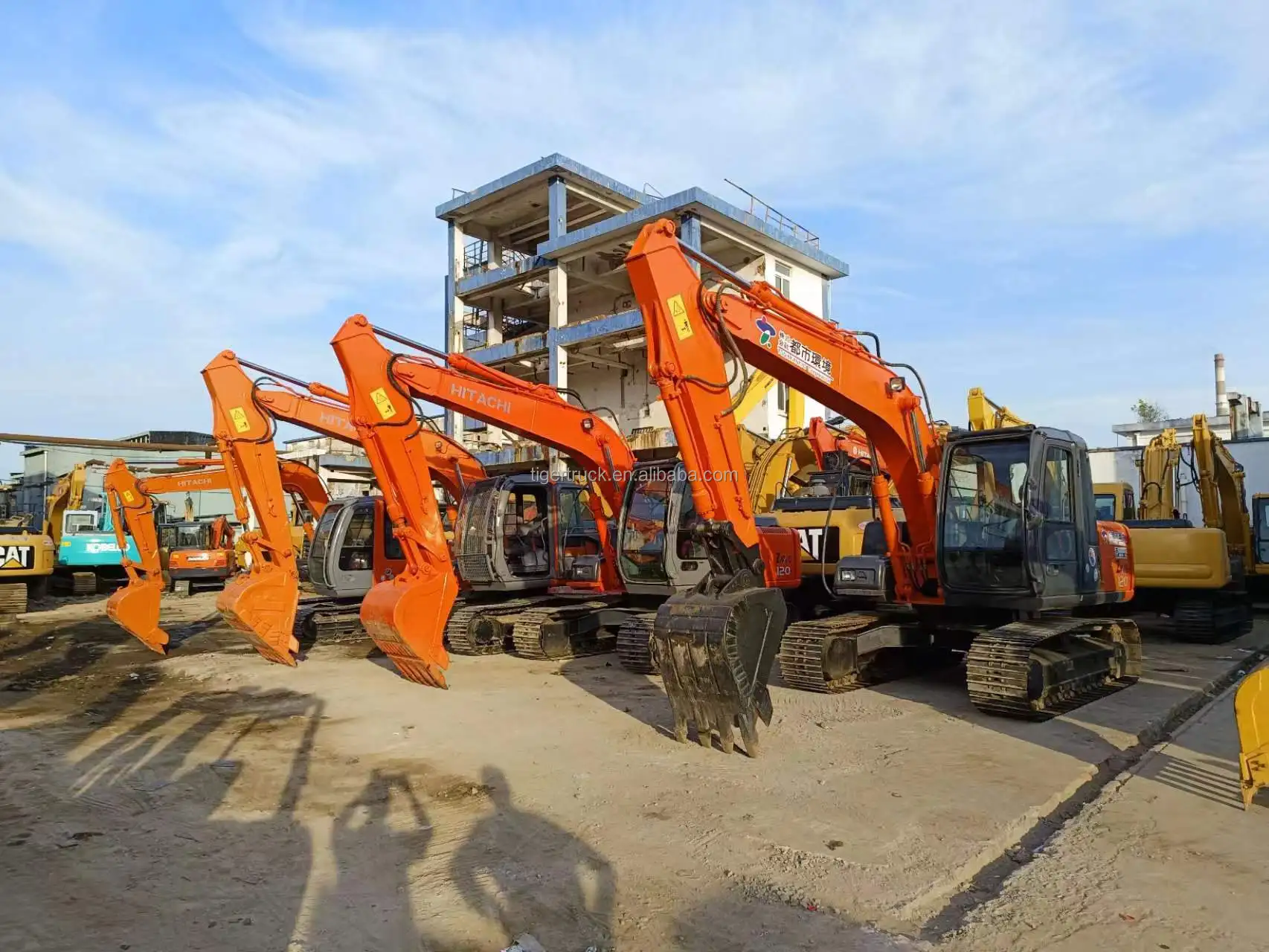 Hot Selling Used Excavator Used Hitachi Ex70 Excavator Small Used