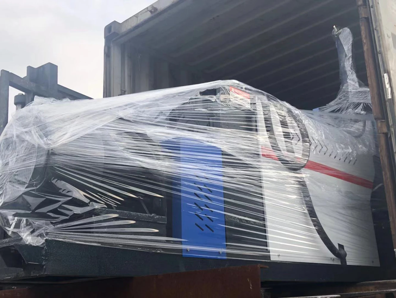 loading packing.jpg
