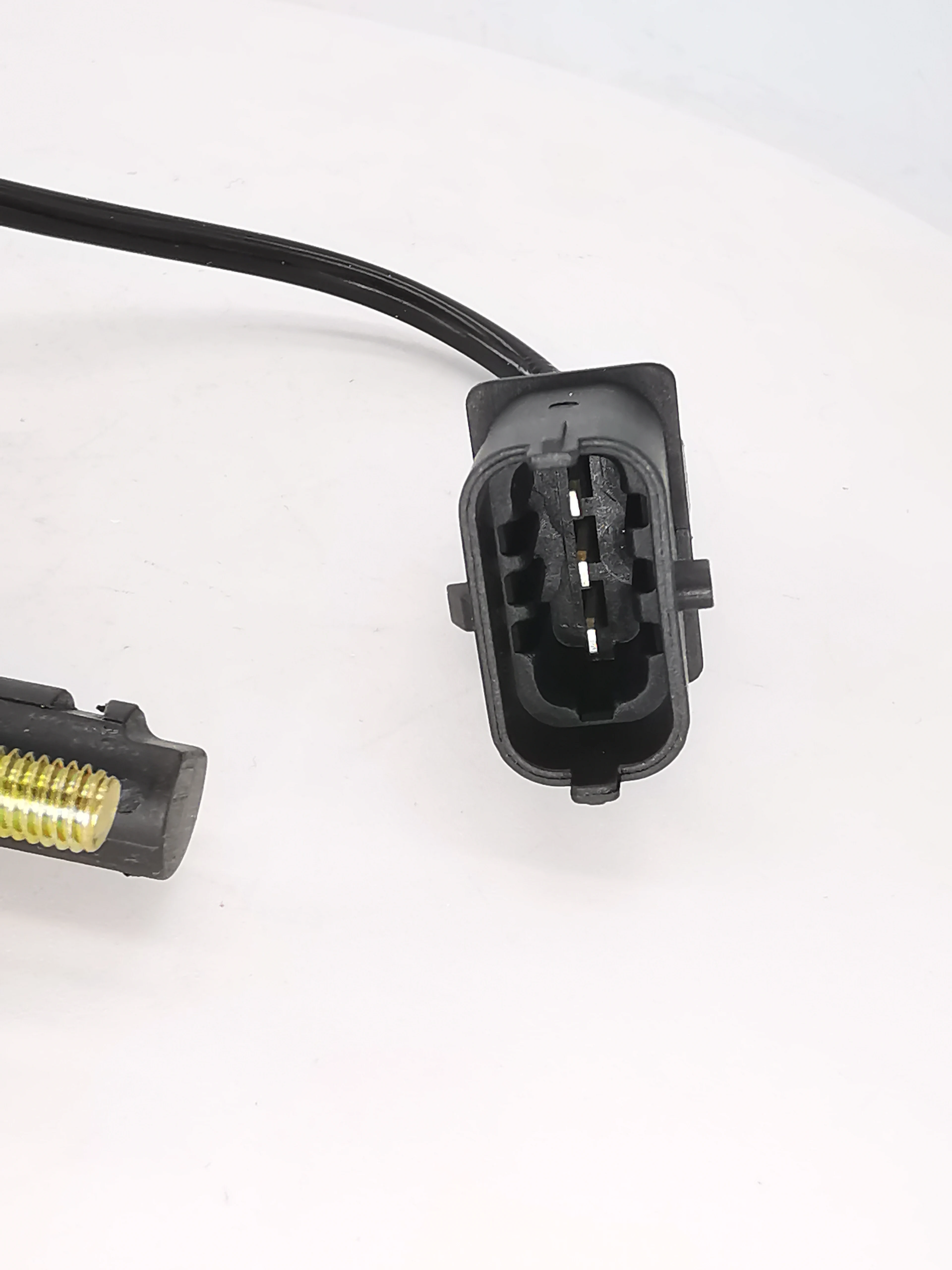 Crankshaft Position Sensor 68029496AA for Dodge Nitro