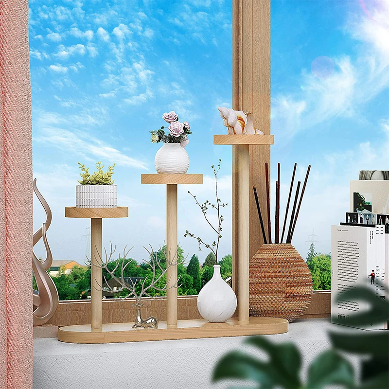 Деревянная подставка для растений деревянная украшена свежим и элегантным