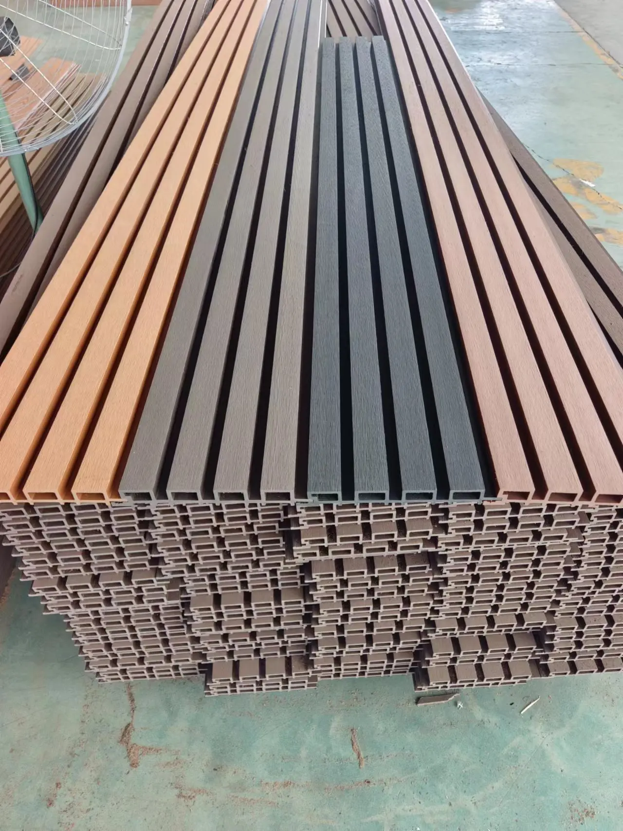 Hdpe Fireproof Wood Fiber Composite Cladding Exterior Wpc Wall Panels