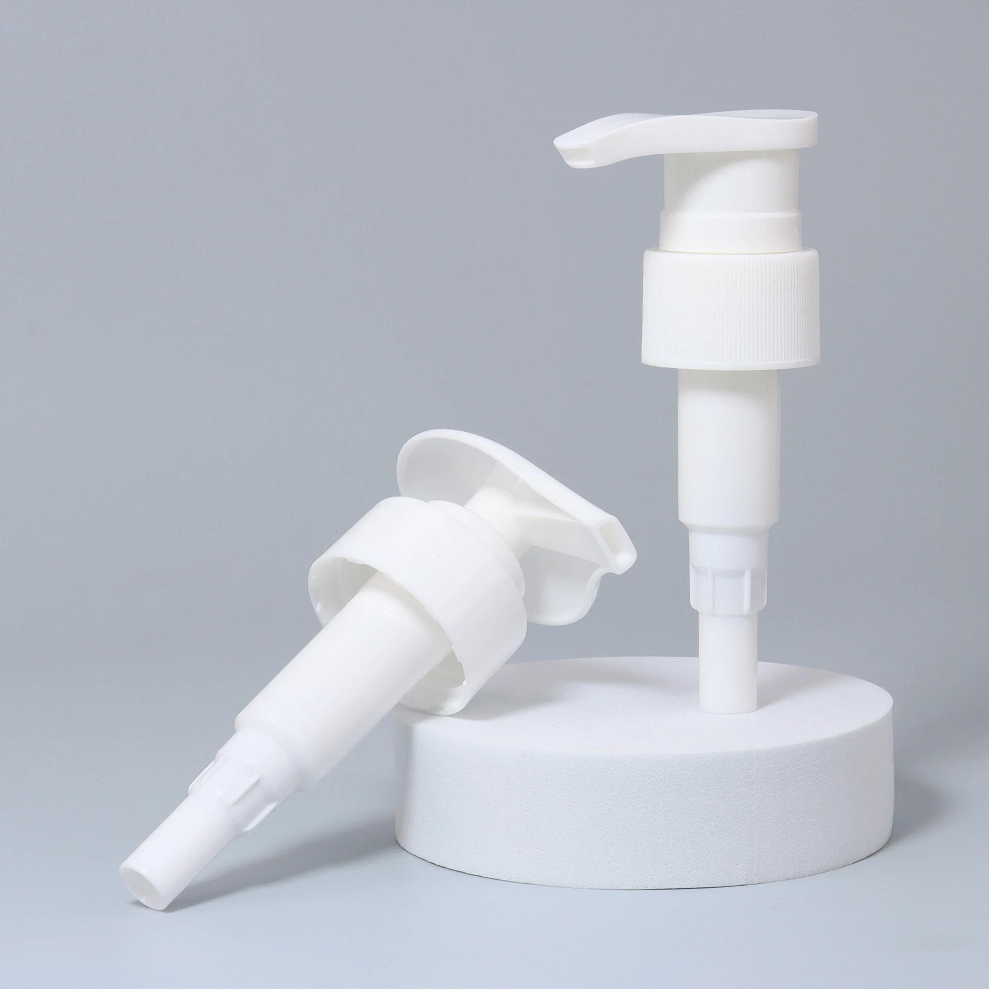 Replacement Lotion Pump Dispenser 4cc for Shampoo Lotion Soap Bottles Home Spa Salon Massage Oil Use