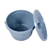 Toilette ronde avec couvercle