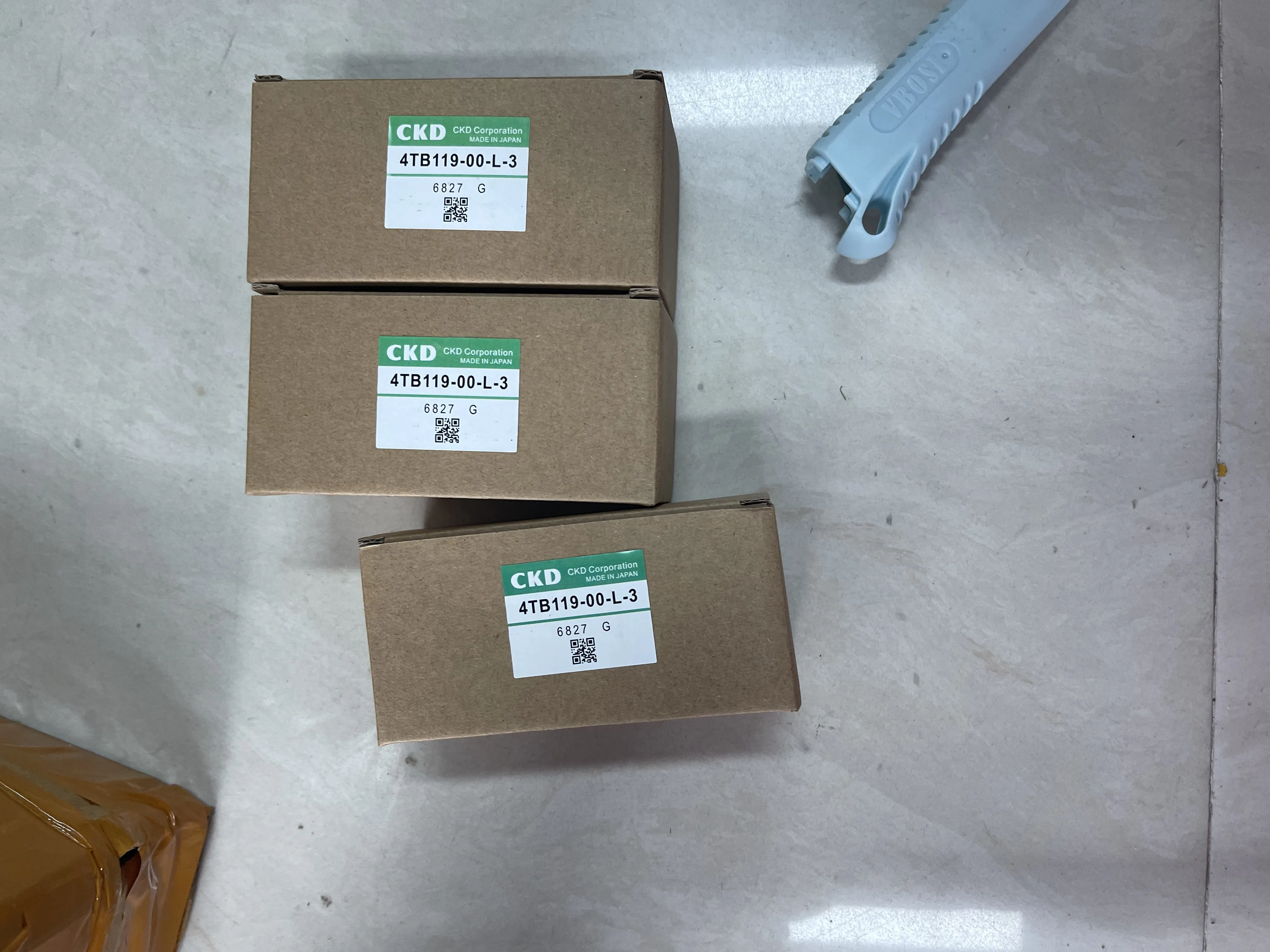 CKD Pneumatic Component Manifold/Valve 4TB119-00-L-3 CKD Pneumatic Component Manifold/Valve 4TB119-00-L-3