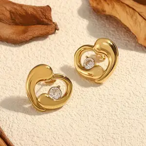 Stud Earrings Exquisite Fashionable Heart Shape Fine Jewellery Small Glossy Boho Decorate Engraved Stud Earrings