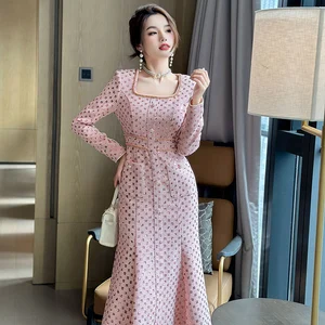 ZYHT 50696 Wholesale Winter Fishtail Long Sleeve Midi Casual Party Pink Sequined Tweed Dress Women Formal Lady Elegant Dresses