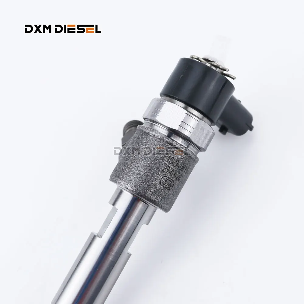 DXM High quality Car accessories Fuel injector assembly For SAIC MAXUS V80 C00069125 0445110636 supplier