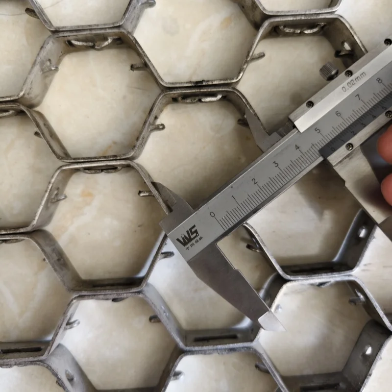 Stainless Steel Refractory Tortoise Shell 304 410 310S Hex Mesh
