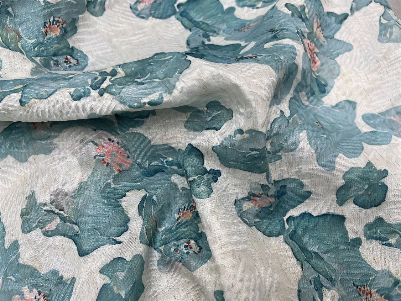High Quality 100% Polyester Jacquard Printing Linen-Look Fabric for Garments and Dresses