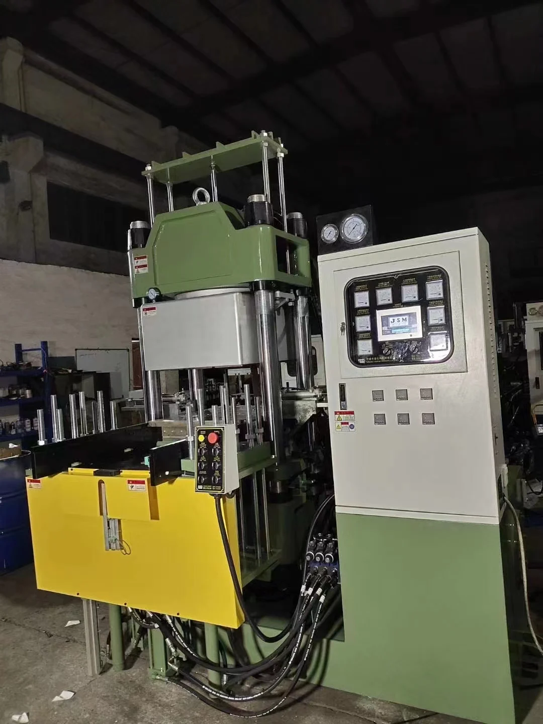 Hydraulic Rubber Vulcanizing Press Machine with Moulds Heating Machinery for Tire Repair Product Type Moulds