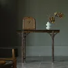 Table en bambou violet