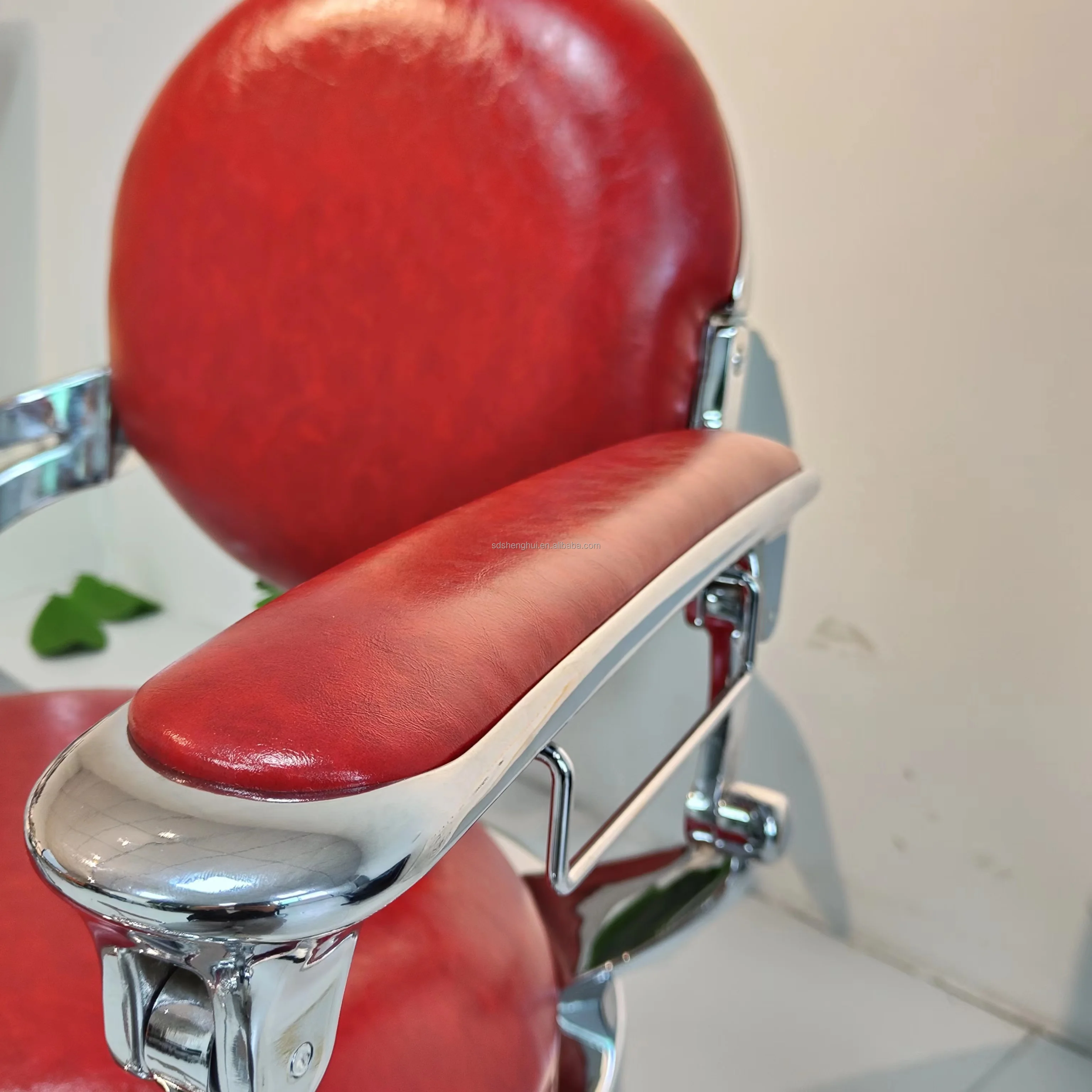 Retro Hair Cut Chair Professional Heavy Duty Men Reclining Salon Chair