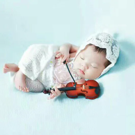 Wholesale Mini Guitarra de violín pequeño para fotografía de bebé, modelo para sesiones fotográficas, accesorios auxiliares, de estilismo para fotografía From