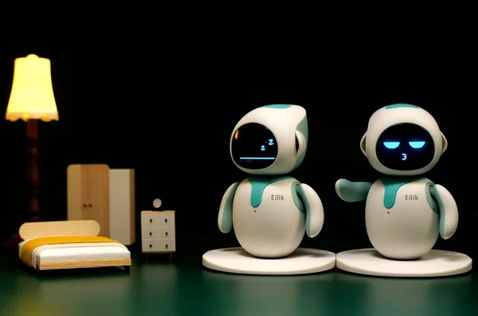 Eilik Emo Toy Robot a Interactive Intelligent Companion of Pet Robot Children Accompany Blue and pink