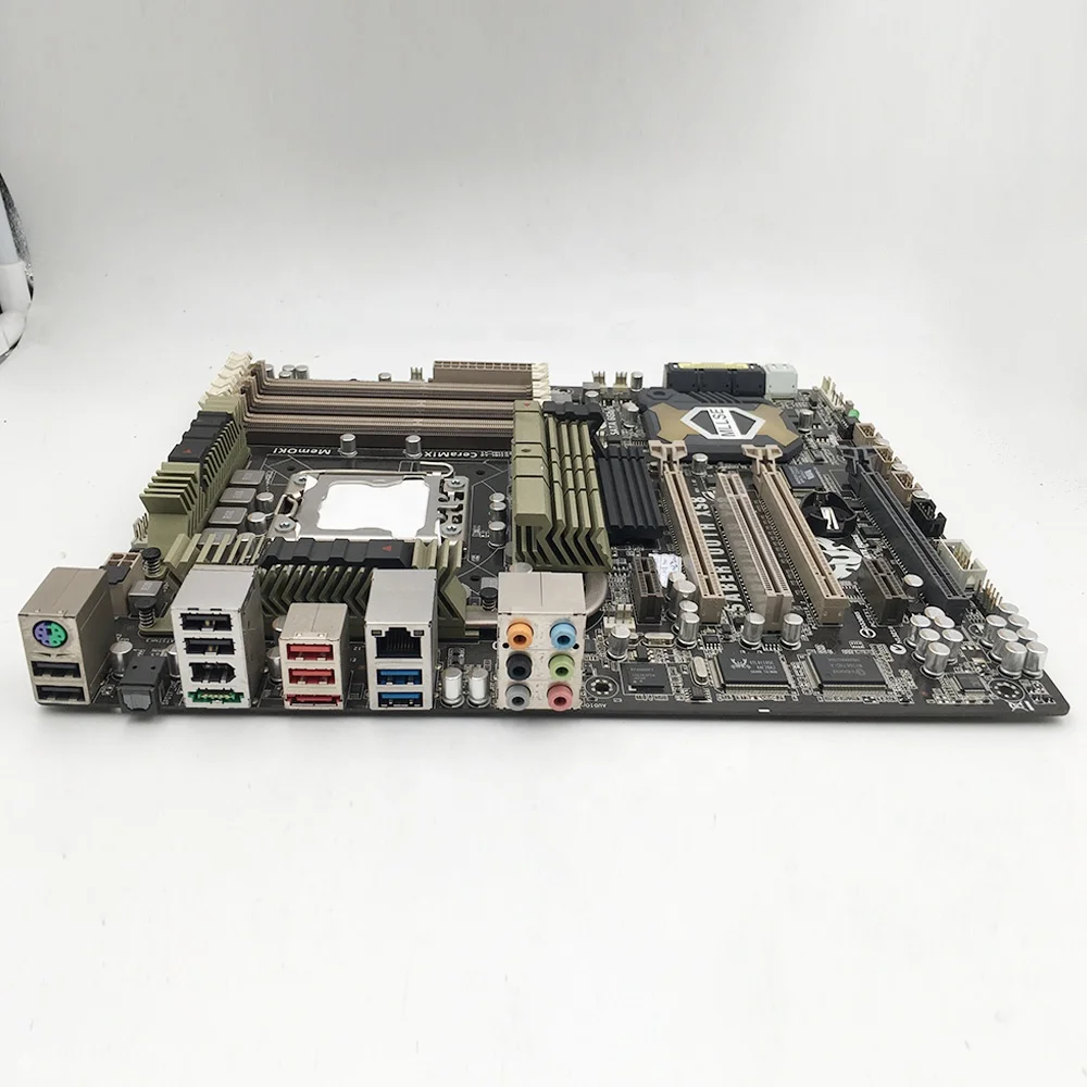 Placa-Mãe SabreTooth X58 para Desktop ASUS LGA 1366 DDR3 para Core