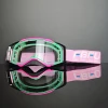 Gafas transparentes con montura verde rosa.