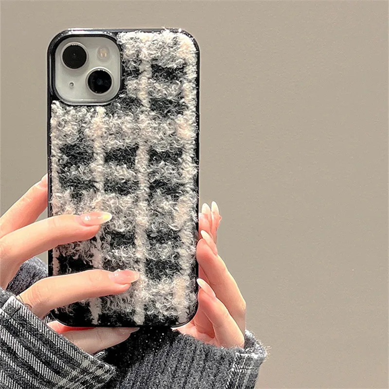 Stylish Lattice Grid Fluffy Phone Case For Iphone 15 14 13 12 Pro Max